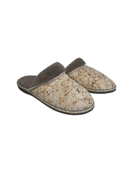 Barevné kožešinové pantofle