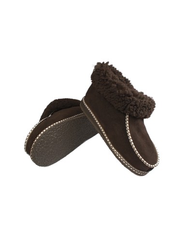 Tmavě hnědé bačkory