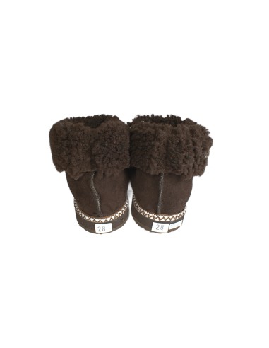 Tmavě hnědé bačkory